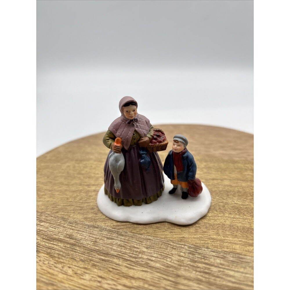 Dept 56 Heritage Village Poultry Market Mom Son Goose 2.25" Figure Replacement